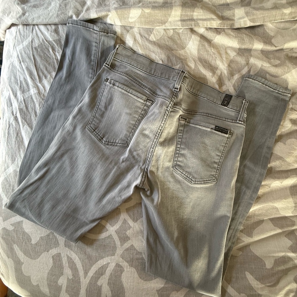 7 for all Mankind Skinny Jeans in Grey
